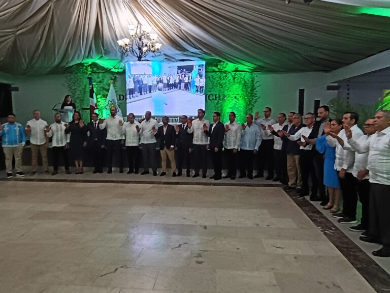ADEPE elige nueva Junta Directiva para el periodo 2026-2028 y celebra 50 años de trayectoria